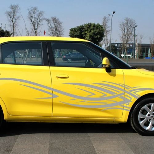 autocollant pour voiture gris sur auto jaune