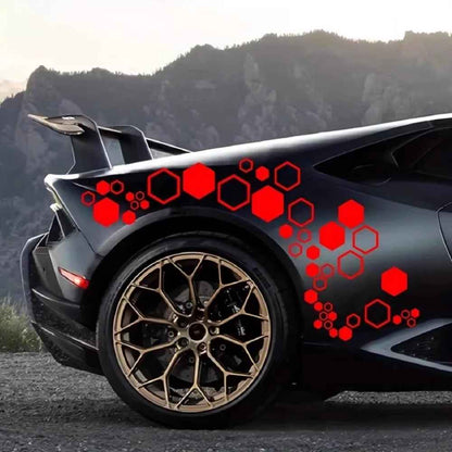 autocollant voiture rouge sur voiture sport