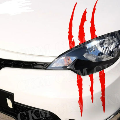 autocollant voiture rouge sur voiture blanche