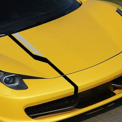 autocollant voiture noir et gris sur voiture jaune