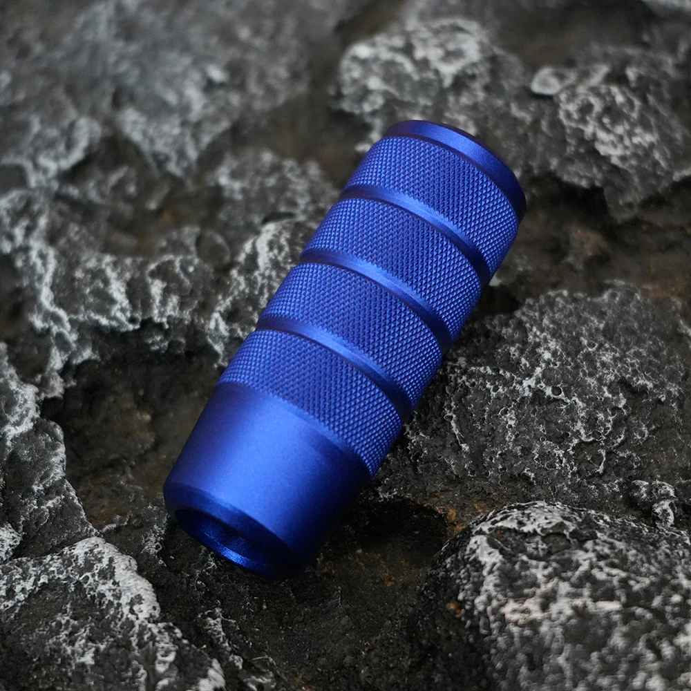 pommeau de vitesse bleu